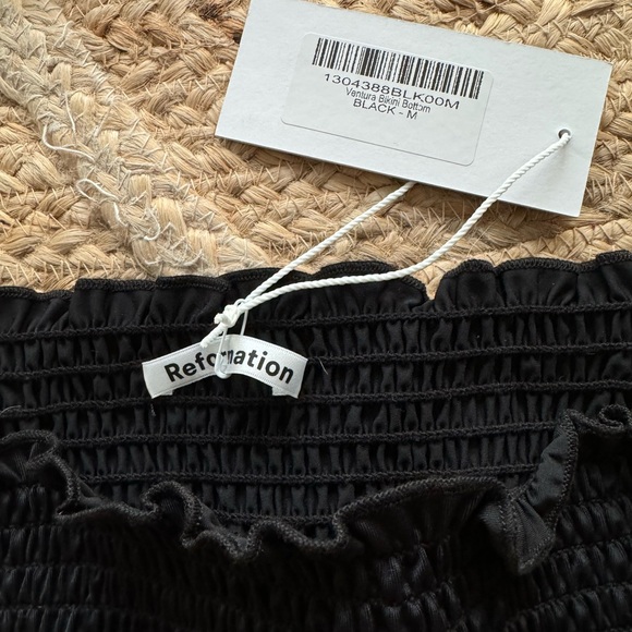 Reformation Ventura Smocked Bikini Bottom & Tide Smocked Bikini Top - Picture 4 of 4
